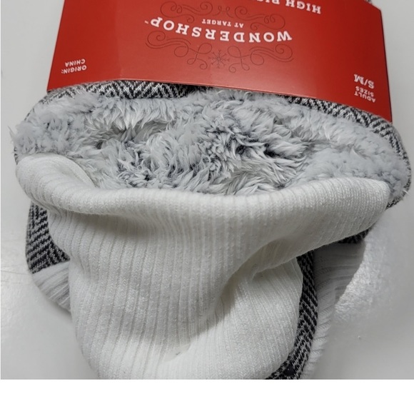 New! Wondershop Fleece Lined Pull-On Slippers with Huggable Heel & Grippers - Picture 6 of 10